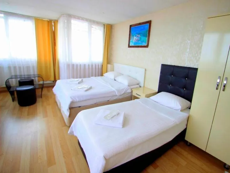 Nisanca Simge Suit Otel Stambuł 0*,  Turcja