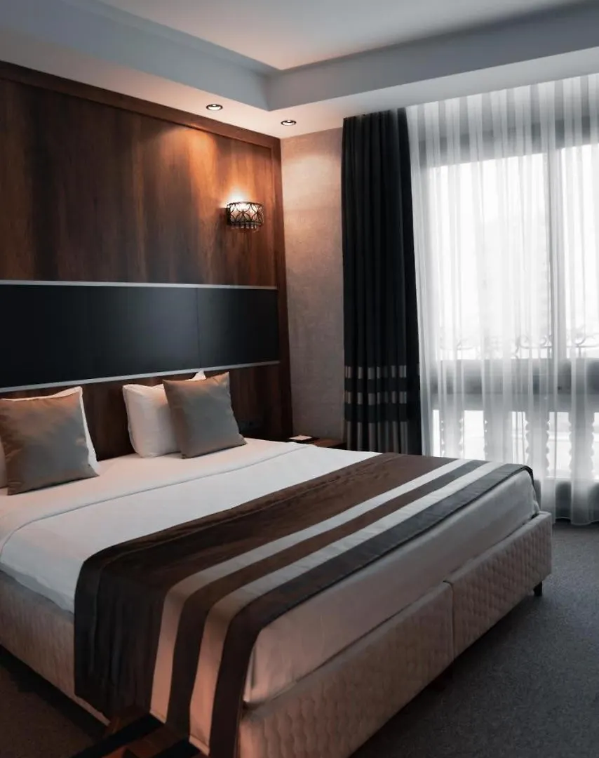 Nisanca Simge Suit Otel Stambuł